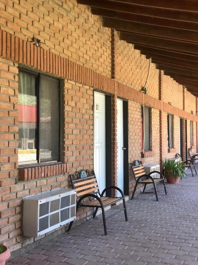 Hotel Y Balneario Ojo Caliente Camargo Ngoại thất bức ảnh